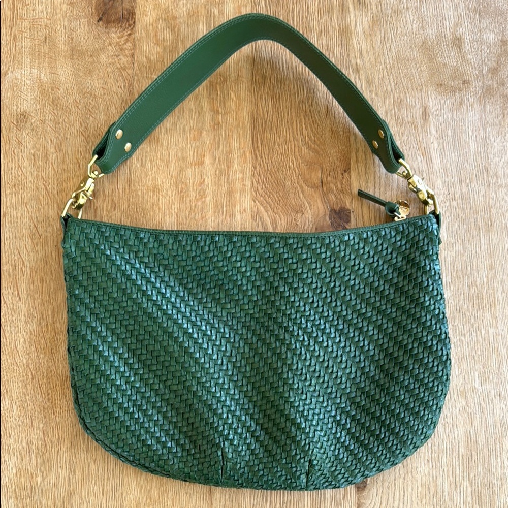 Clare V Moyen Messenger Bag with Strap in Evergreen